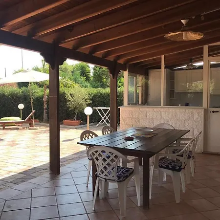 Casa vacanze Eurovillage La Casa Di Didda Torre Lapillo
